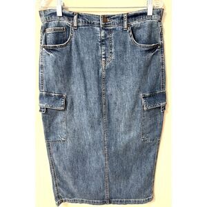 Stitch Star cargo denim skirt. Size M.